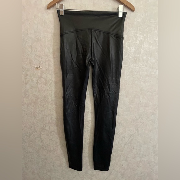 Spanx women’s large black leggings NWT - Picture 5 of 6